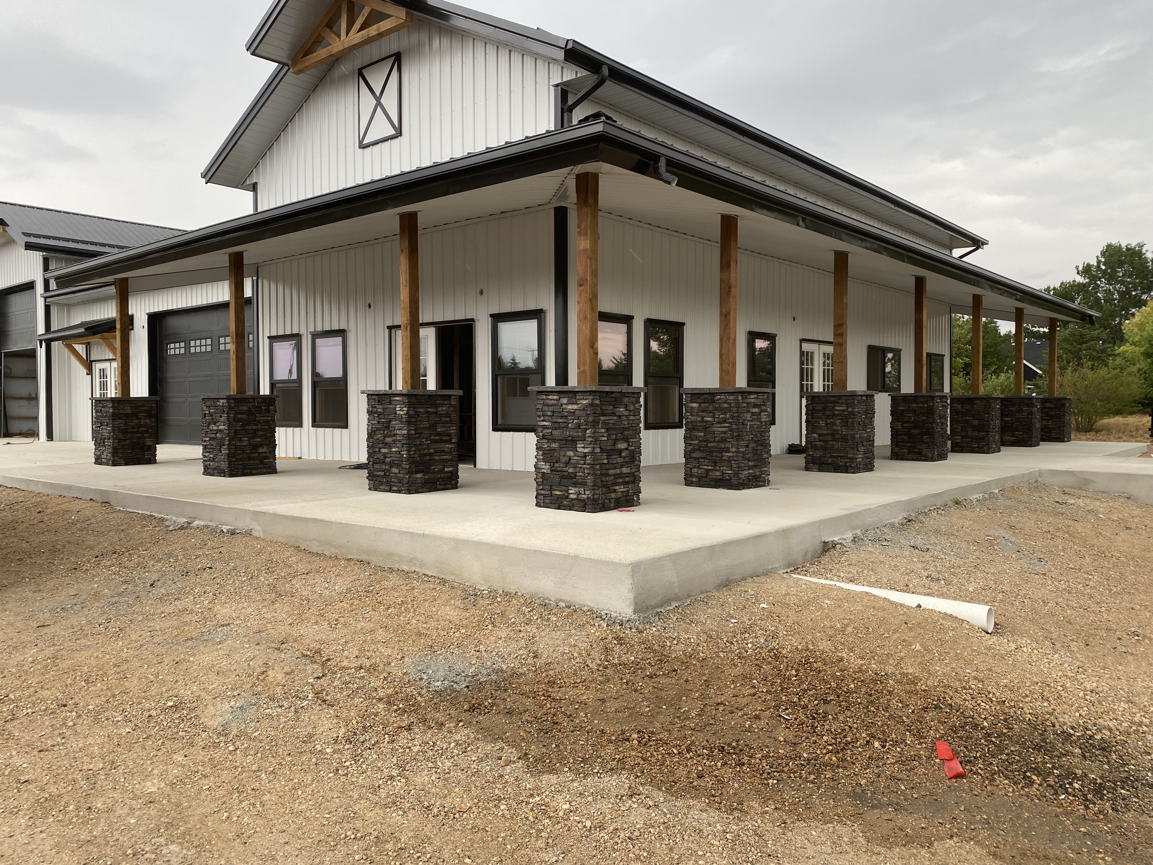Custom brick wall built in Cheyenne Wyoming by F Masonry